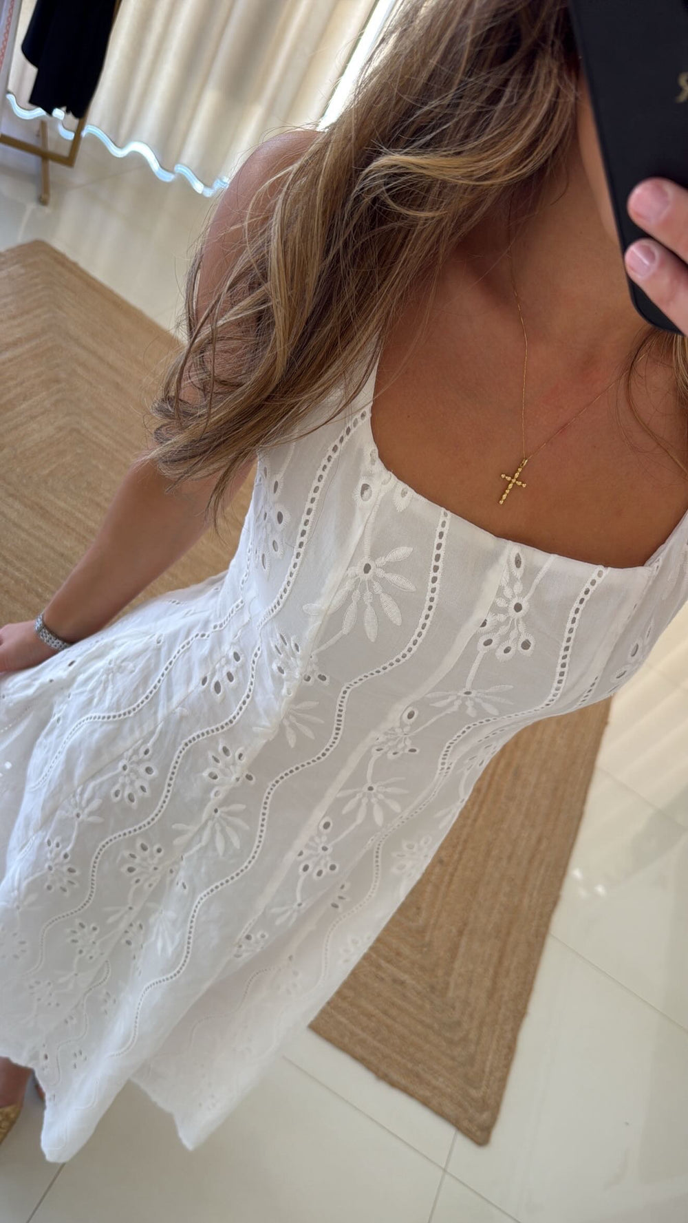 Vestido branco bordado inglês