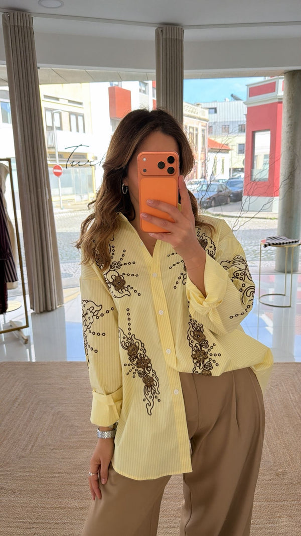 Camisa Bordado e Missangas