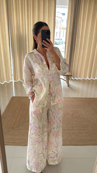 Conjunto de linho florido