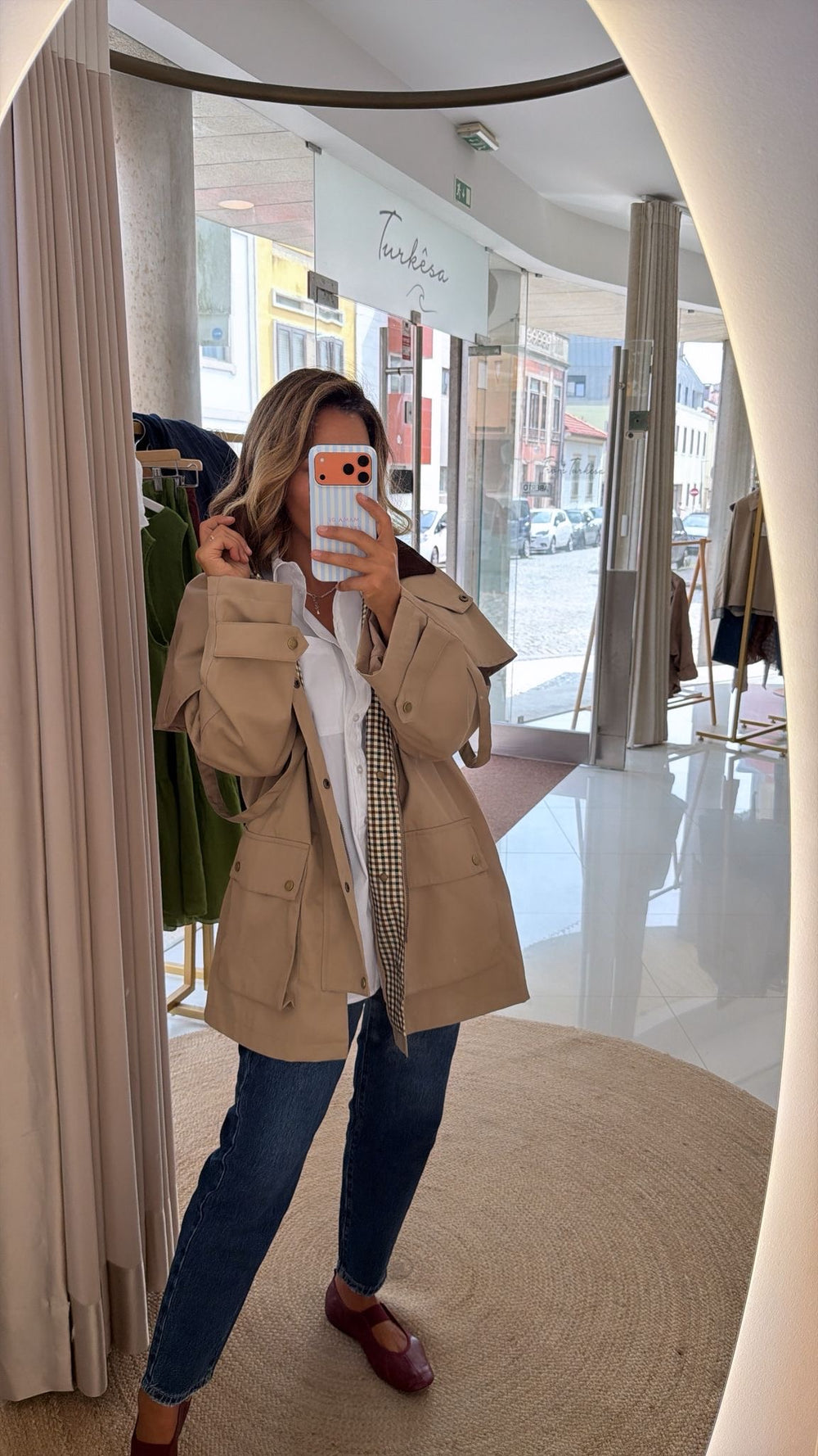 Parka com capuz removível