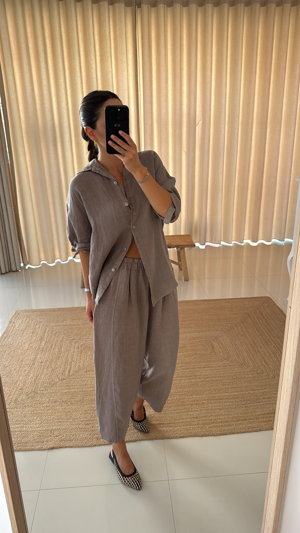 Conjunto linho calça mom fit taupe