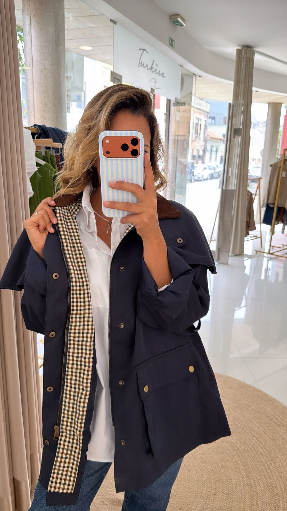Parka com capuz removível