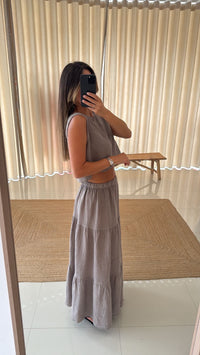 Conjunto de linho taupe com saia
