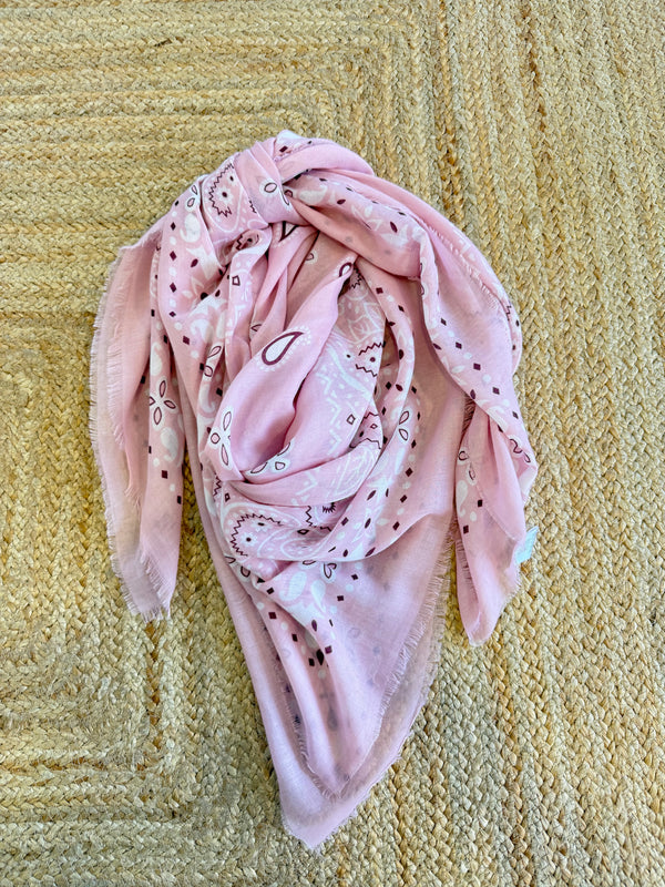 Lenço bandana rosa