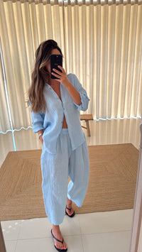 Conjunto linho mom fit azul bebé