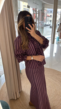 Conjunto camisa e saia