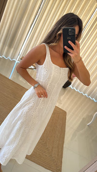 Vestido branco bordado inglês