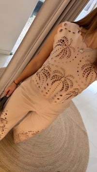 Conjunto bordado