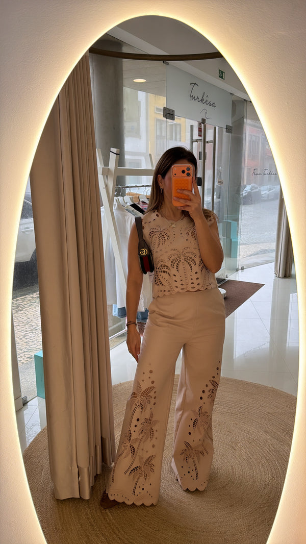 Conjunto bordado