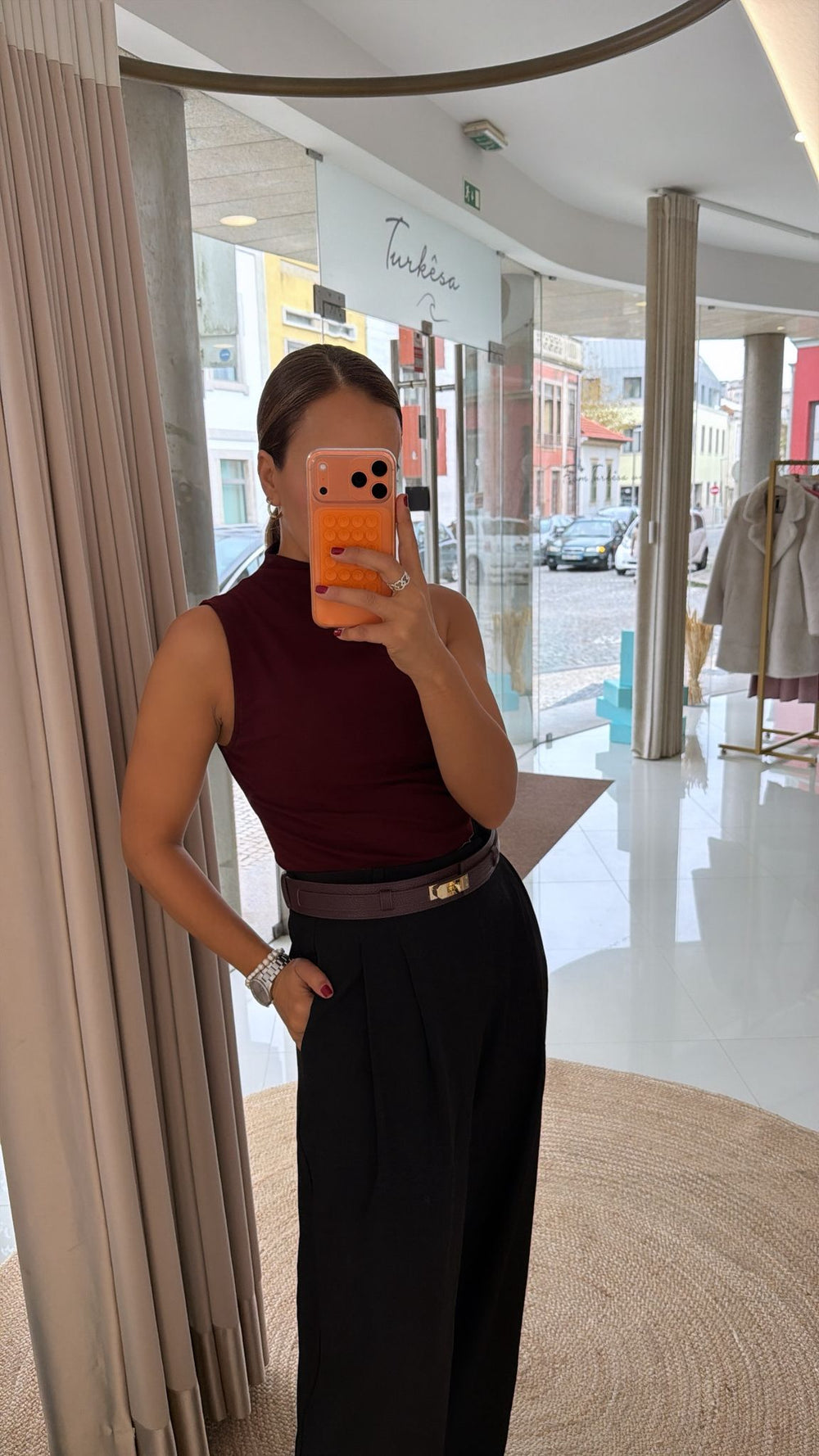 Calça Preta de Perna Larga