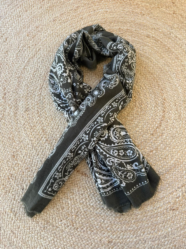 Lenço Bandana Verde Caqui