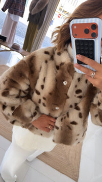 Casaco de Pelo Leopardo